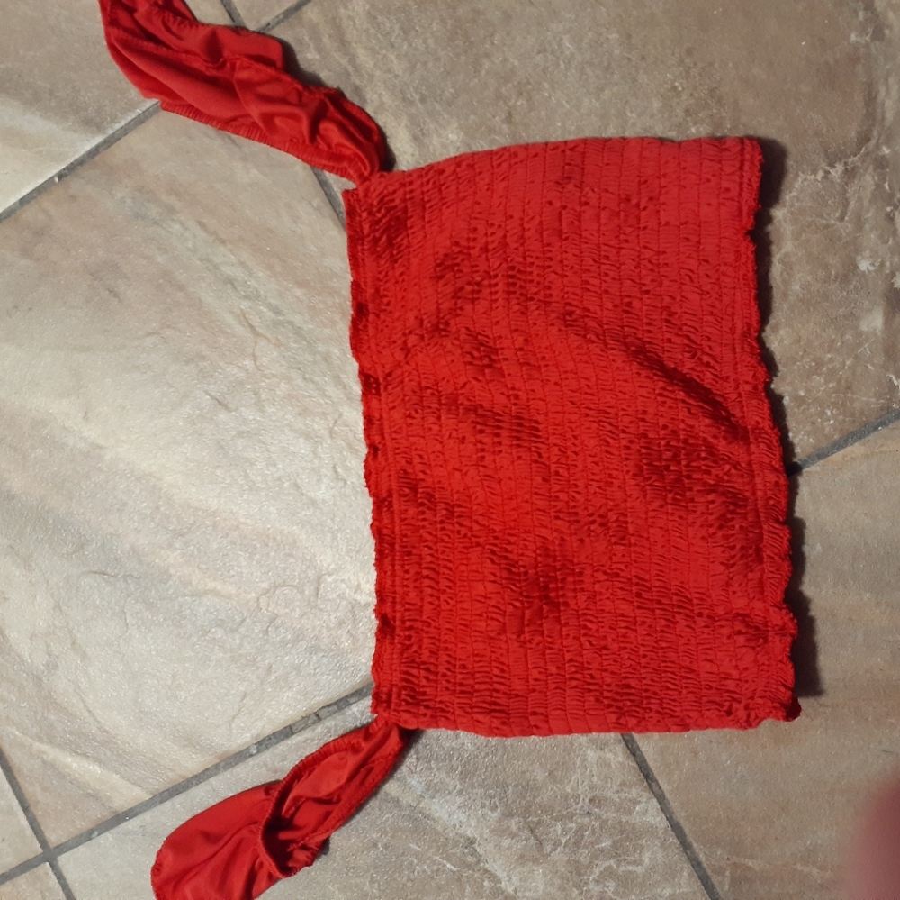 Red crop top